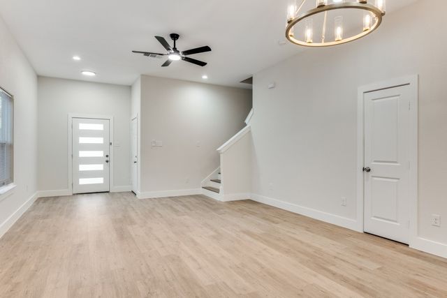 837 Stamps Avenue 835, Fort Worth, TX 76114