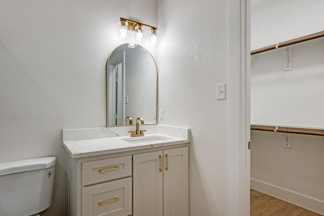837 Stamps Avenue 835, Fort Worth, TX 76114
