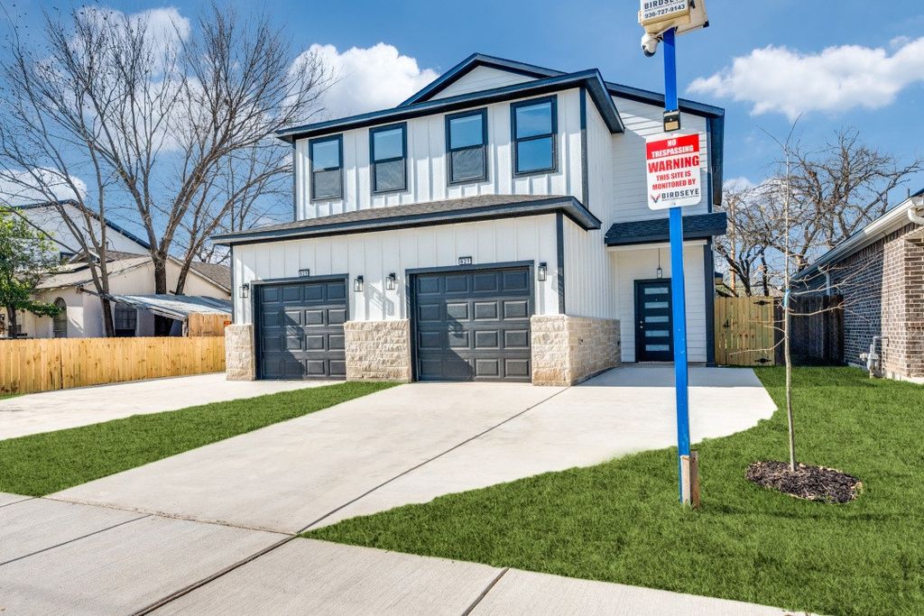 837 Stamps Avenue 835, Fort Worth, TX 76114