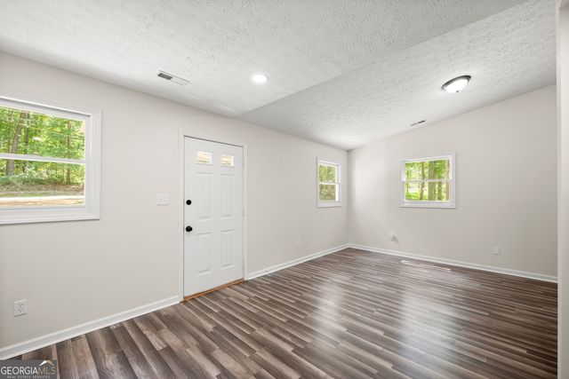 45 Lakeview Court, Lavonia, GA 30553
