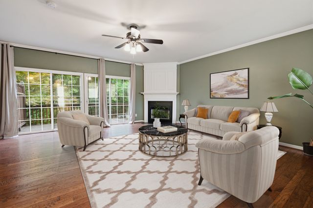 7252 Highway 70 S Apt 402, Nashville, TN 37221