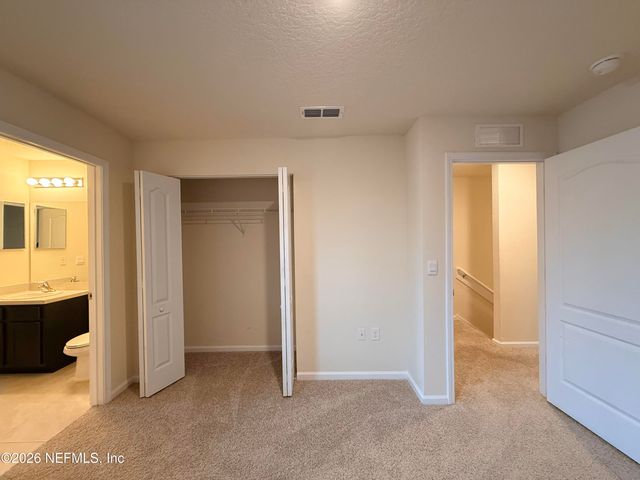 246 ARALIA Lane, Jacksonville, FL 32216