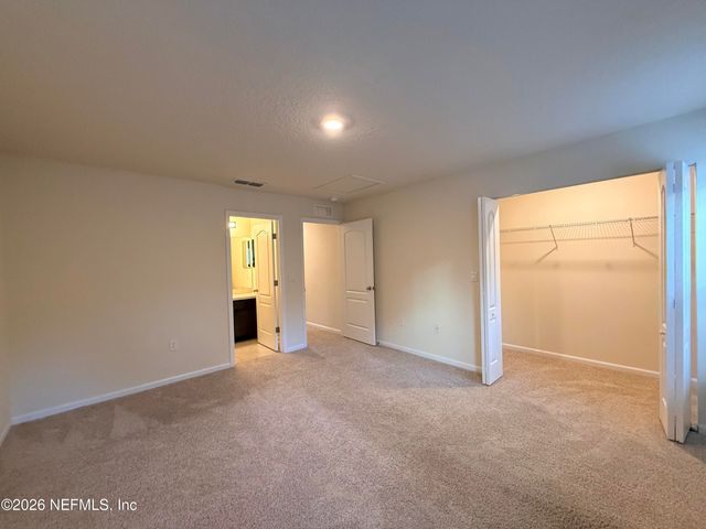 246 ARALIA Lane, Jacksonville, FL 32216