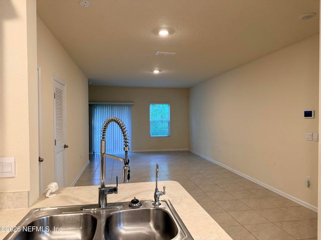 246 ARALIA Lane, Jacksonville, FL 32216