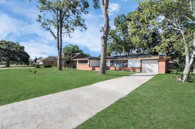2010 Lillian Street, Pasadena, TX 77502