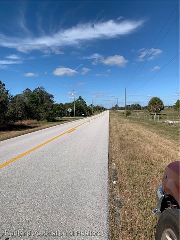 16 Highlands Lake Drive, Lake Placid, FL 33852