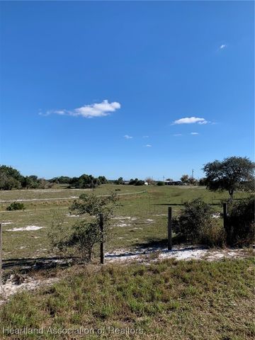 16 Highlands Lake Drive, Lake Placid, FL 33852