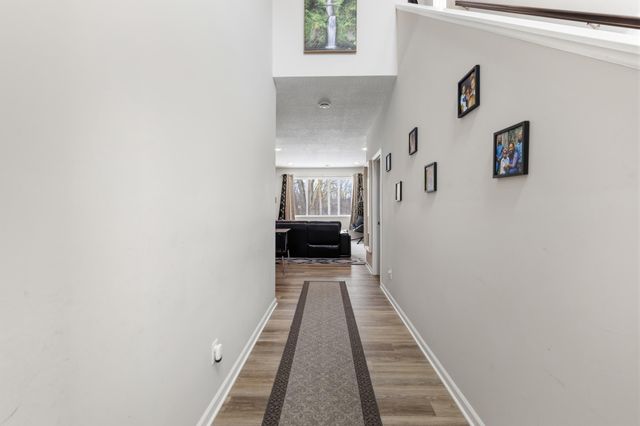 10060 Drake Street NW, Coon Rapids, MN 55433