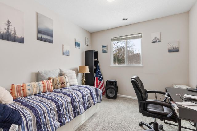 10060 Drake Street NW, Coon Rapids, MN 55433