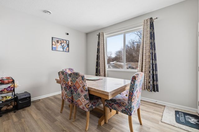 10060 Drake Street NW, Coon Rapids, MN 55433