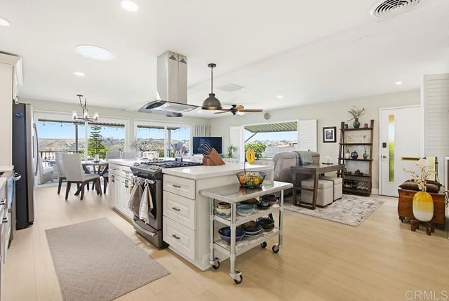 5016 Old Cliffs Road, San Diego, CA 92120