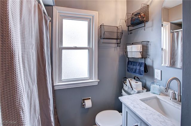 5906 Westlake Avenue, Parma, OH 44129