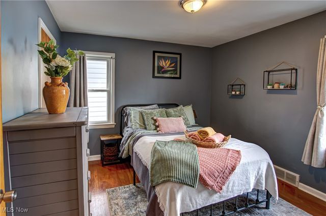 5906 Westlake Avenue, Parma, OH 44129