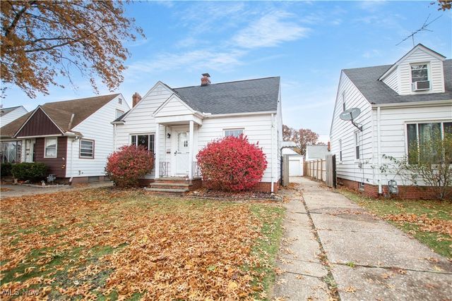 5906 Westlake Avenue, Parma, OH 44129