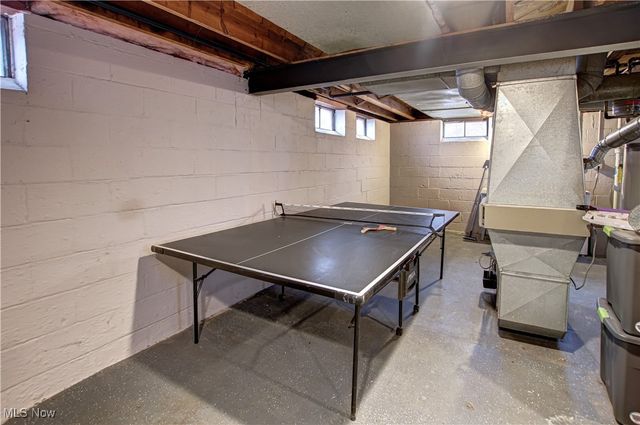 5906 Westlake Avenue, Parma, OH 44129