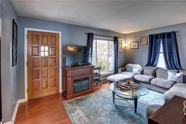 5906 Westlake Avenue, Parma, OH 44129