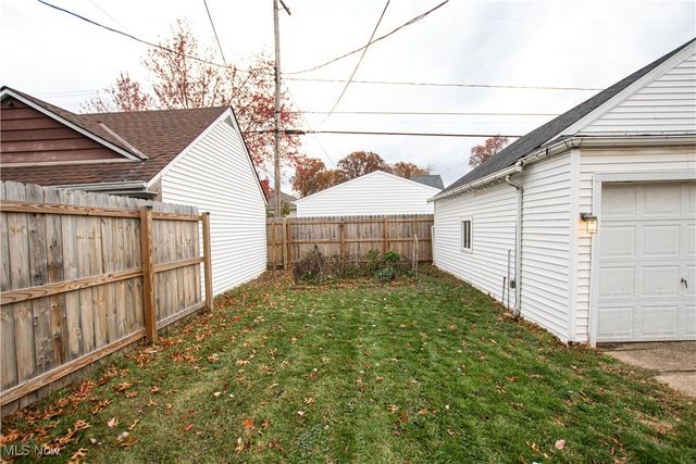 5906 Westlake Avenue, Parma, OH 44129