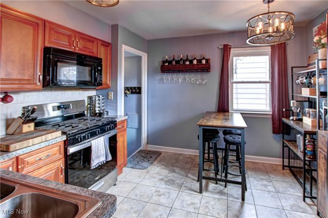 5906 Westlake Avenue, Parma, OH 44129