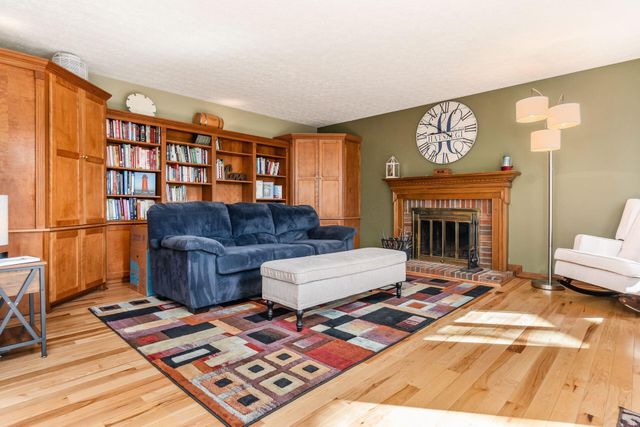 703 Suntree Drive, Westerville, OH 43081