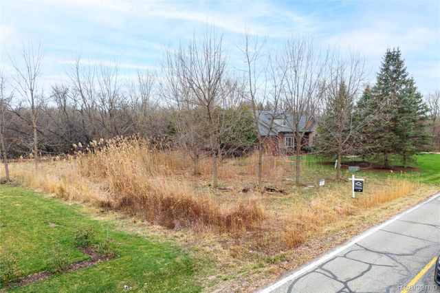 129 Meridian, Grosse Ile Township, MI 48138