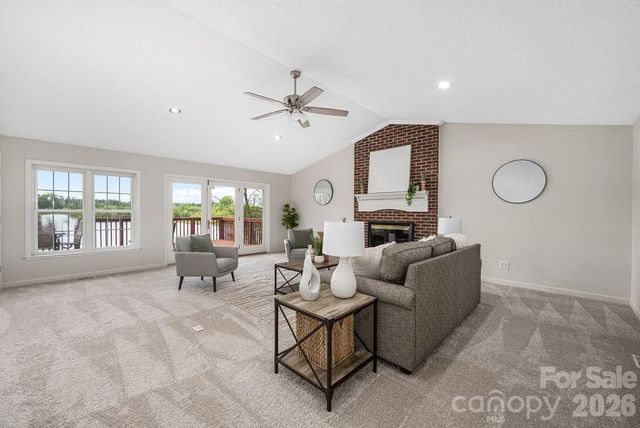 349 Lake Wylie Road, Belmont, NC 28012