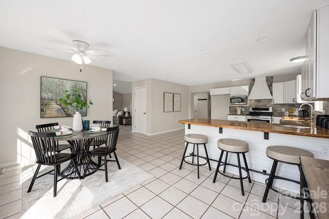 349 Lake Wylie Road, Belmont, NC 28012