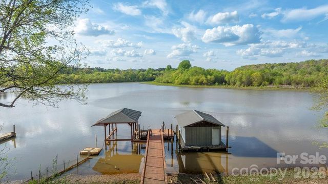 349 Lake Wylie Road, Belmont, NC 28012