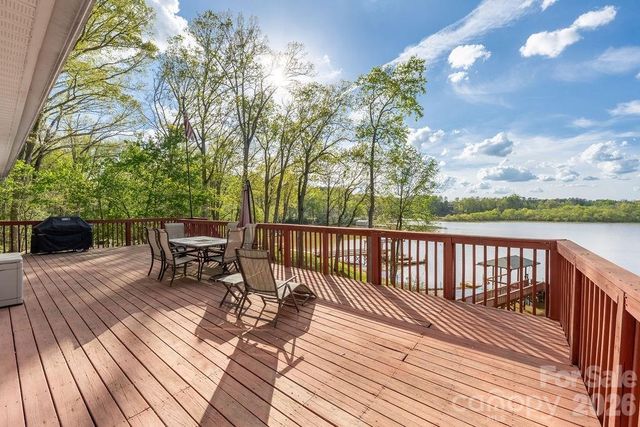 349 Lake Wylie Road, Belmont, NC 28012