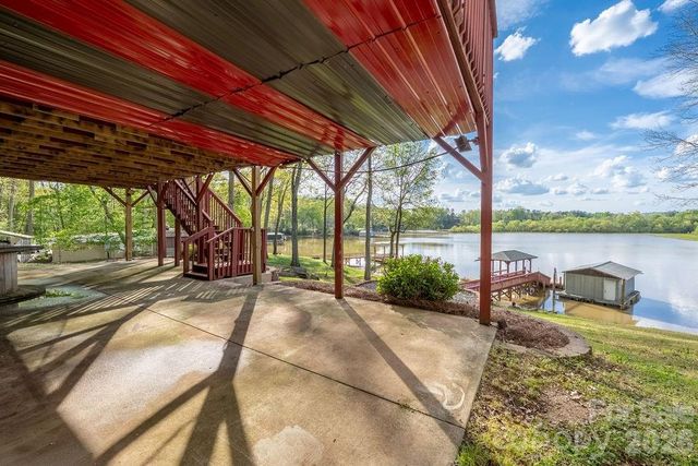 349 Lake Wylie Road, Belmont, NC 28012