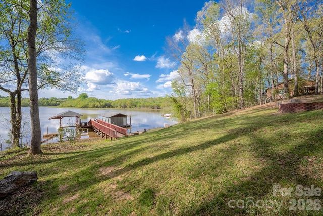 349 Lake Wylie Road, Belmont, NC 28012