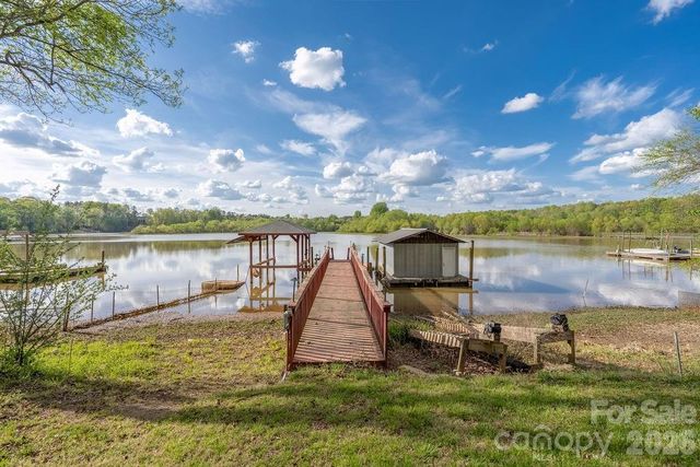 349 Lake Wylie Road, Belmont, NC 28012