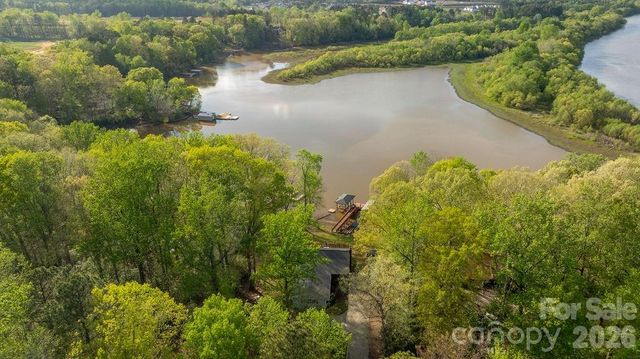 349 Lake Wylie Road, Belmont, NC 28012