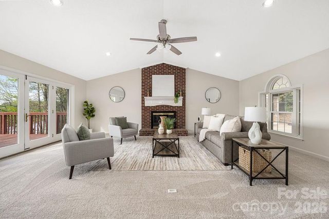 349 Lake Wylie Road, Belmont, NC 28012