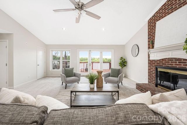 349 Lake Wylie Road, Belmont, NC 28012