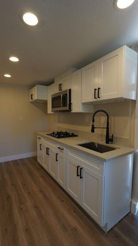 5650 San Vincente Way, North Highlands, CA 95660