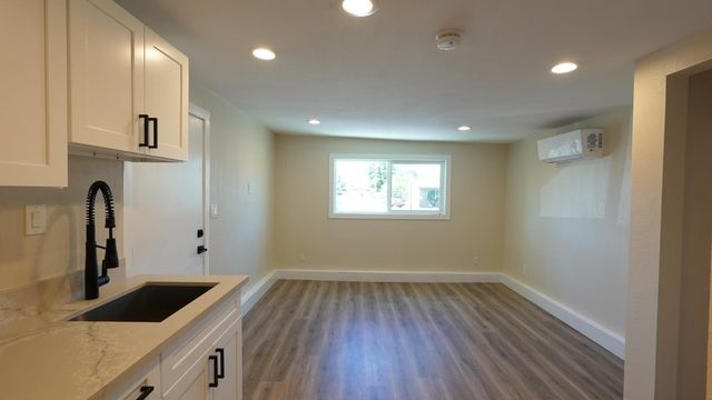 5650 San Vincente Way, North Highlands, CA 95660