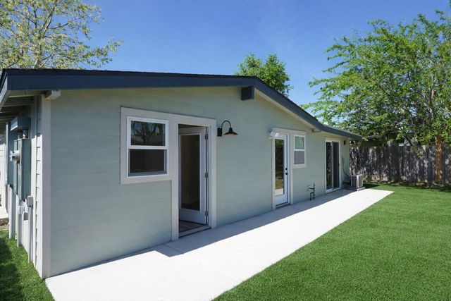 5650 San Vincente Way, North Highlands, CA 95660