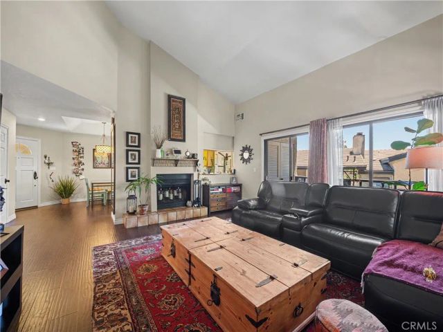 5738 Skyview Way B, Agoura Hills, CA 91301