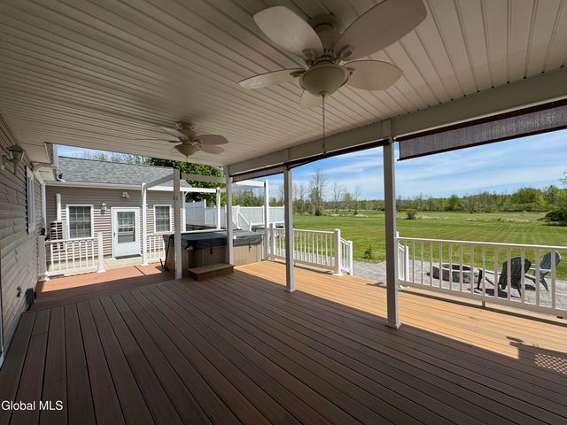 199 Ashdown Road, Clifton Park, NY 12019