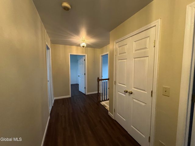 199 Ashdown Road, Clifton Park, NY 12019