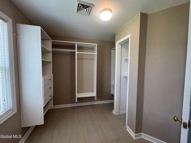 199 Ashdown Road, Clifton Park, NY 12019