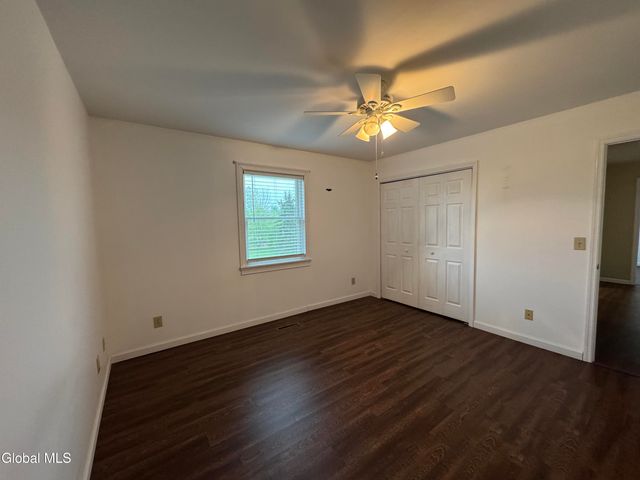 199 Ashdown Road, Clifton Park, NY 12019