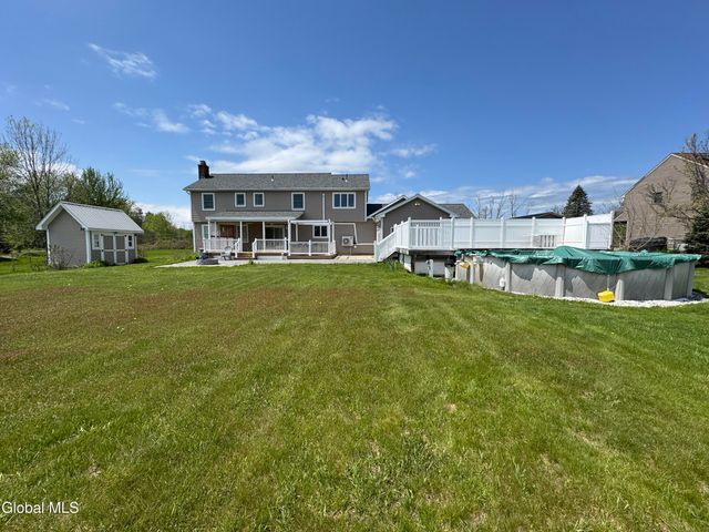 199 Ashdown Road, Clifton Park, NY 12019