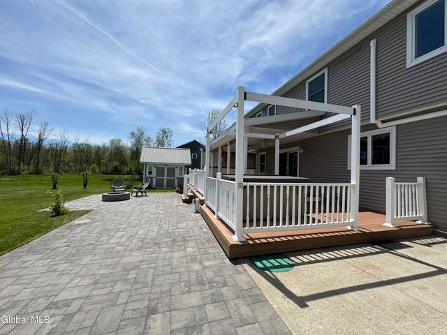 199 Ashdown Road, Clifton Park, NY 12019
