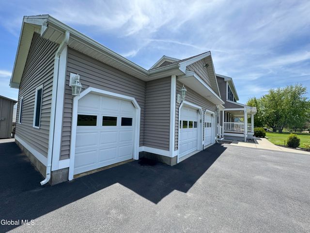 199 Ashdown Road, Clifton Park, NY 12019