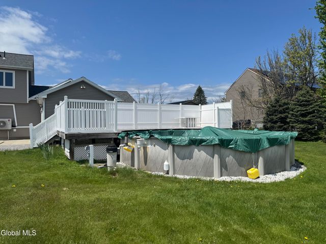 199 Ashdown Road, Clifton Park, NY 12019