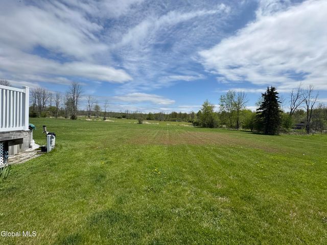 199 Ashdown Road, Clifton Park, NY 12019
