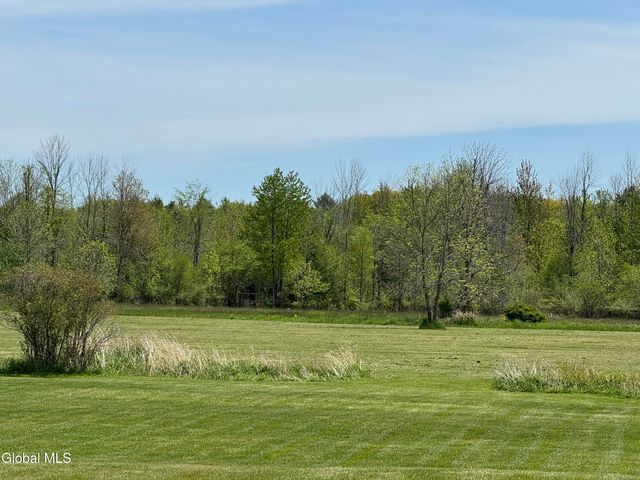 199 Ashdown Road, Clifton Park, NY 12019