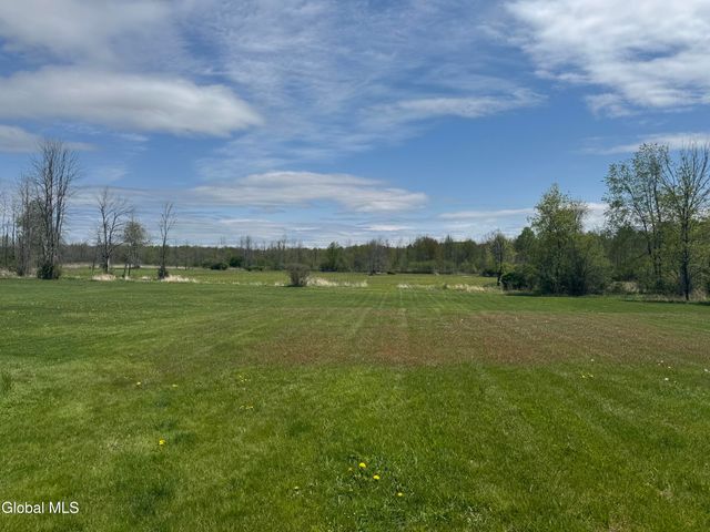 199 Ashdown Road, Clifton Park, NY 12019