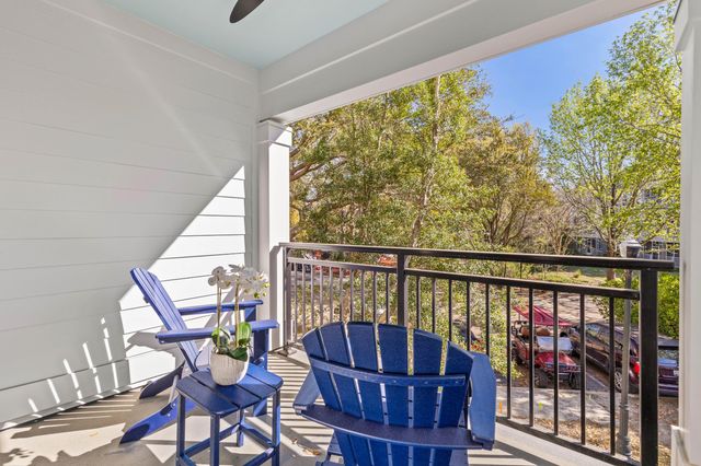 200 River Landing Drive 102e, Daniel Island, SC 29492